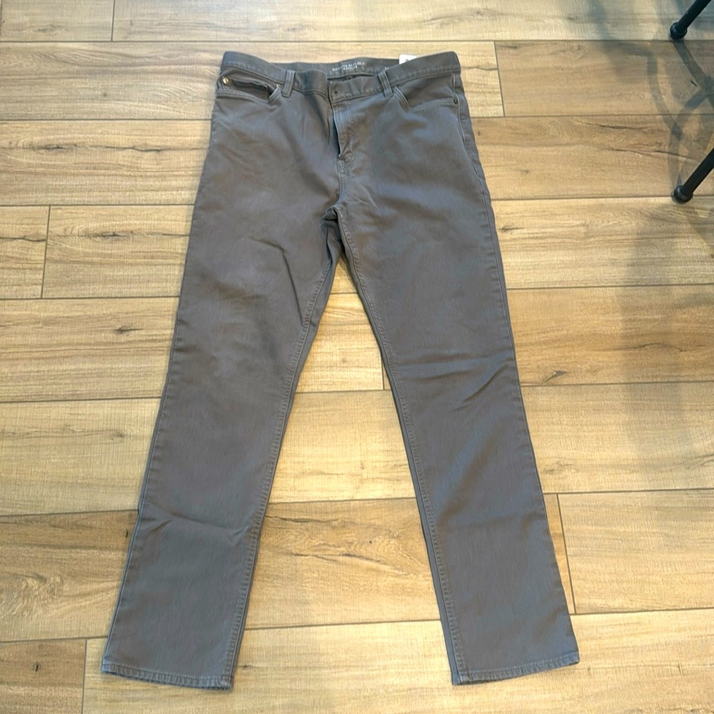 Banana Republic Traveler Slim 36x34
